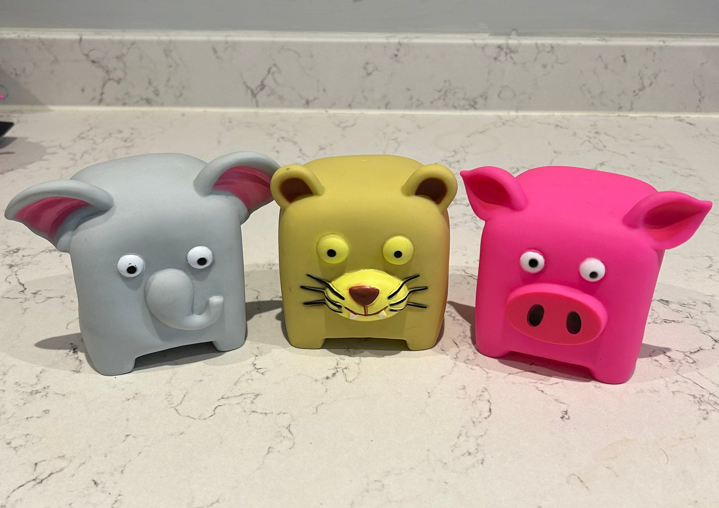 Cube animal squeaky toy