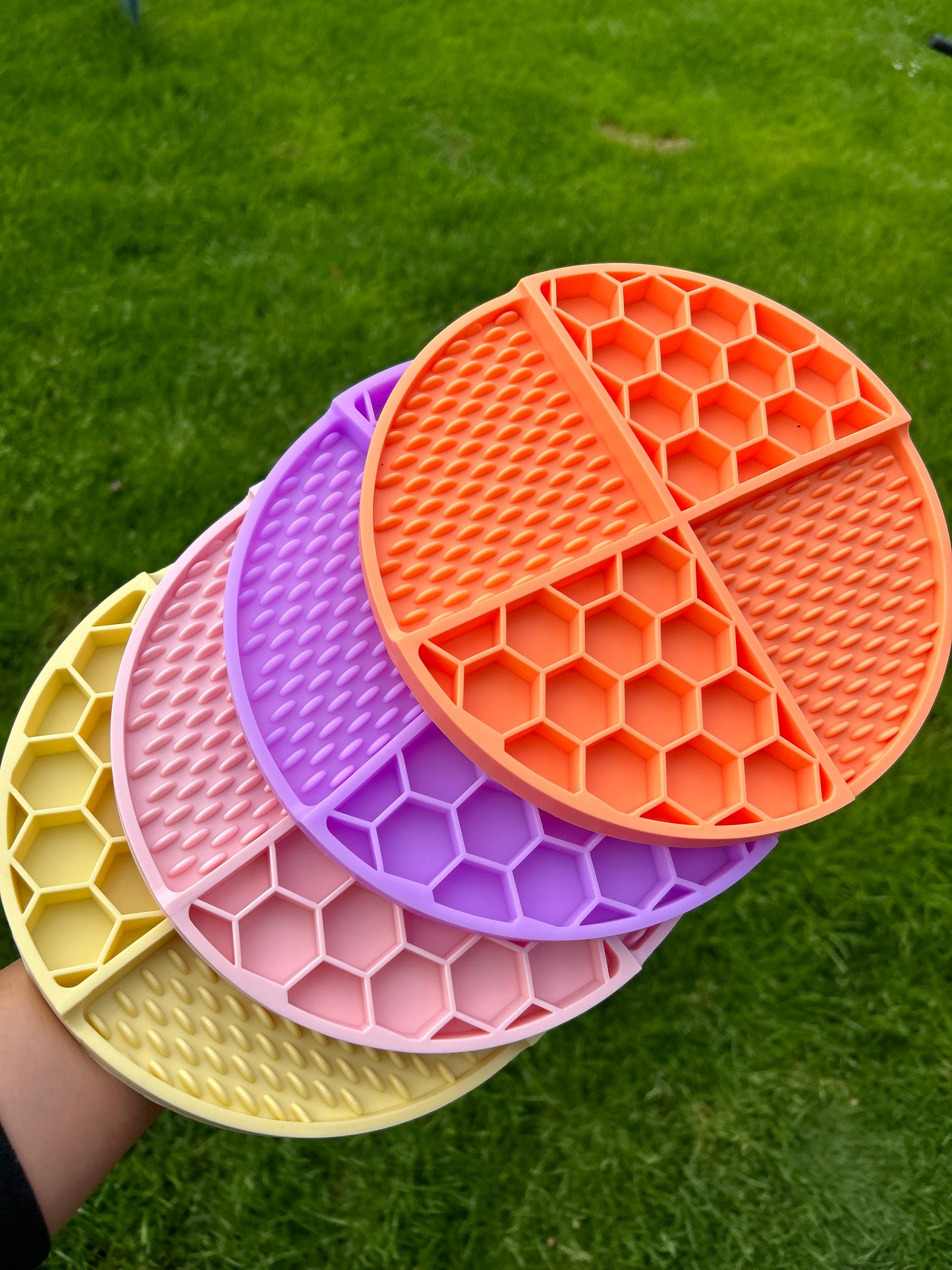 Summer honeycomb mat